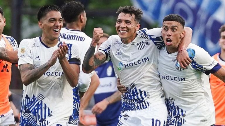Talleres juega otra final frente a River para zafar del descenso