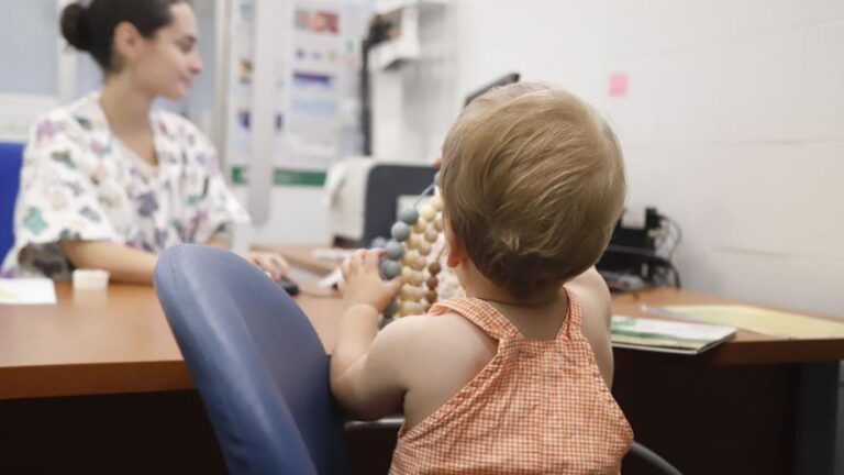 La Junta impulsa nuevas estadísticas sobre salud infantil y adolescente