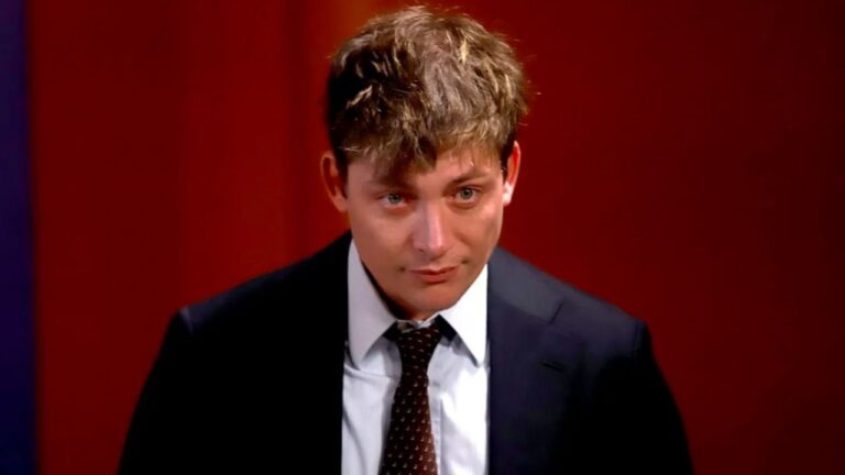 Santiago Caputo seguirá como asesor presidencial