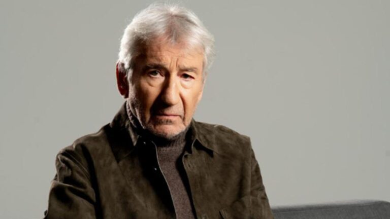 José Sacristán: «Lo de ser una figura histórica me suena a museo. Yo sigo vivo y currando»