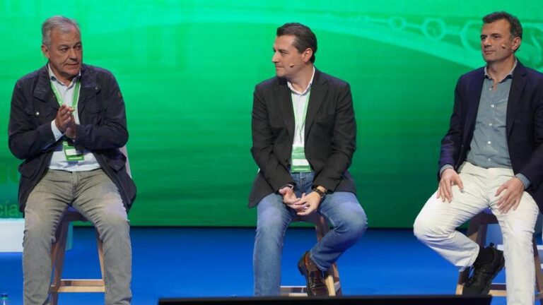 José María Bellido presume en el Congreso del PP de Andalucía del «renacer industrial» de Córdoba