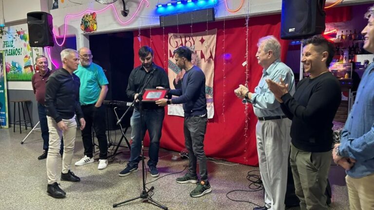 Emotiva celebración por los 75 años del Club Los Gigantes