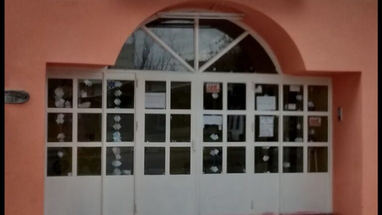 Denuncia que su hija fue golpeada en un colegio de Carlos Paz