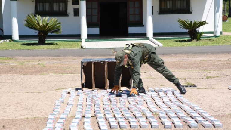 Gendarmería secuestró casi 30 mil paquetes de cigarrillos en Corrientes
