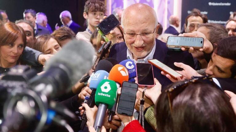 Juan Roig: «Esperamos que, cuando llegue la M-100, ya nos toque el corredor mediterráneo»