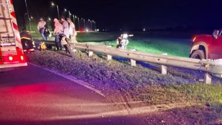 Perdió el control de su Honda Tornado y terminó contra el guardarrail