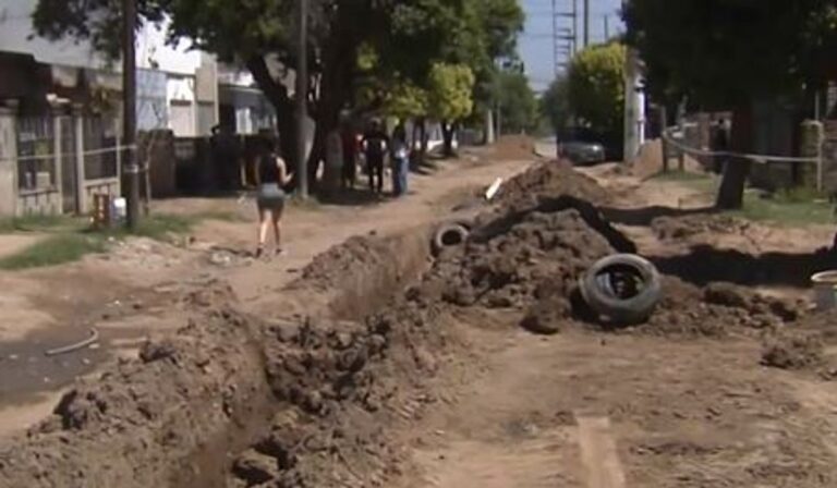 Barrio Liceo III: vecinos denuncian obras frenadas y la Municipalidad lo desmintió