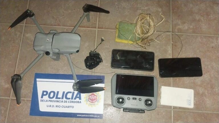 Cayó un dron en un geriátrico cuando llevaba celulares a la cárcel de Río Cuarto