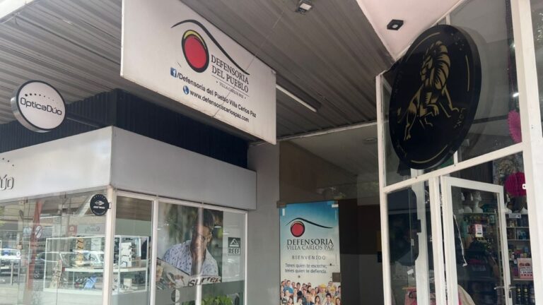 Carlos Paz: Lograron que una vecina recuperara casi un millón de pesos