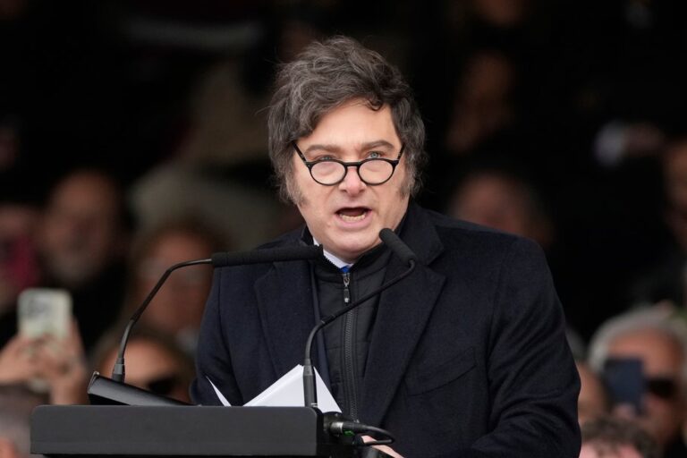 El presidente envió al Congreso el proyecto que reforma la Ley de Glaciares