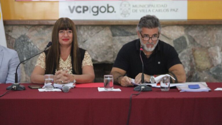 Curvino encabezó la presentación del informe anual de la Defensoría del Pueblo