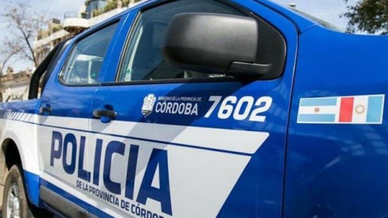 Una efectivo policial falleció al ser embestida por un automovilista