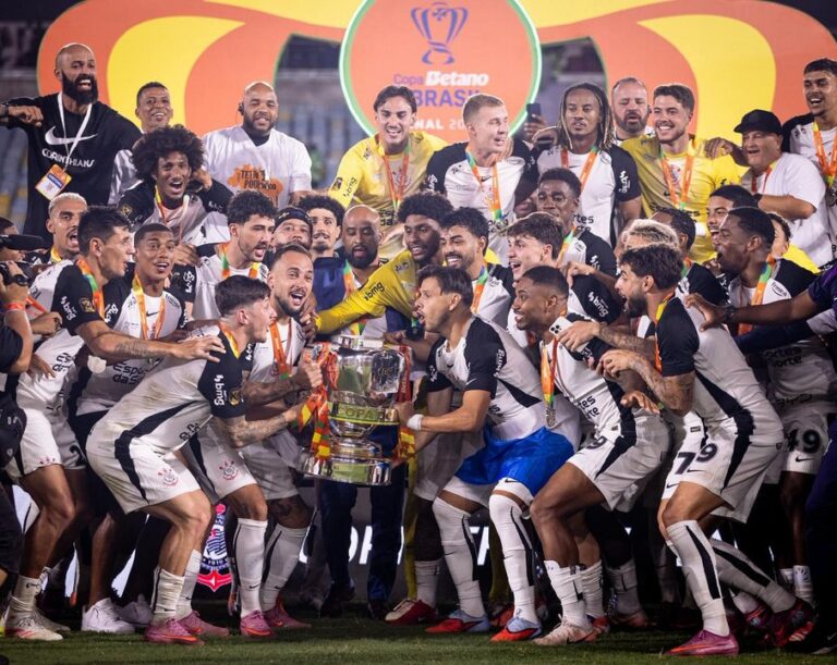 Corinthians campeón de la Copa de Brasil: Garro y Vegetti se enfrentaron en el Maracaná