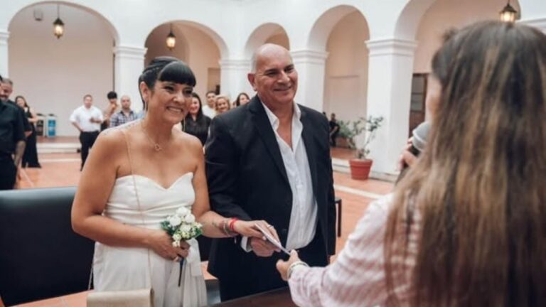 Tres parejas dieron el sí en el Cabildo Histórico de Córdoba