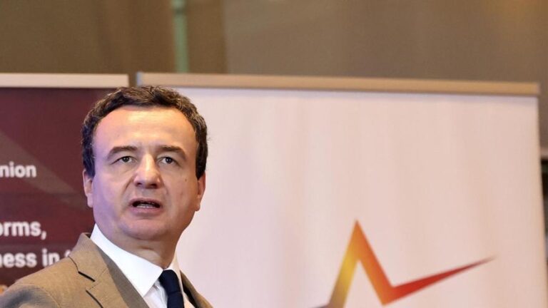 Kosovo vota con la esperanza de romper el bloqueo político tras meses sin Gobierno