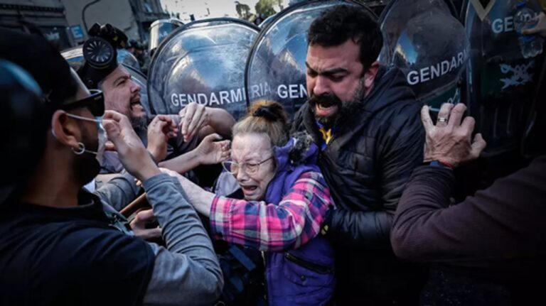 La justicia federal declaró nulo el protocolo antipiquetes de Patricia Bullrich