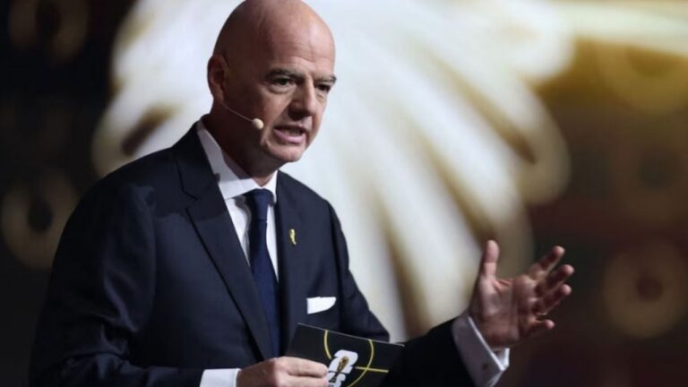 La FIFA evalúa cambiar la regla del offside para hacer un juego más ofensivo