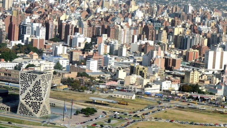 Año Nuevo: cómo funciona los servicios en la ciudad de Córdoba