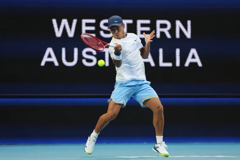 Batacazo de Báez en Australia: bajó al 6 del mundo y logró el mejor triunfo de su carrera