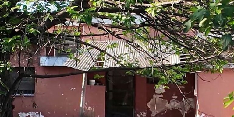 Doble femicidio en Córdoba: denuncian vandalismo en la casa de las víctimas