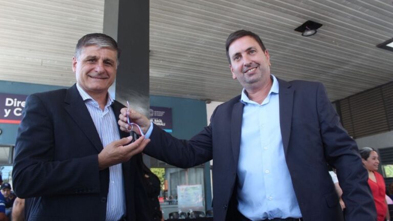 Cosquín recibió una camioneta, armas y chalecos para la Guardia Local