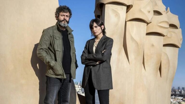 Así se rodó ‘Ciudad de sombras’ en Barcelona: los trucos y vetos a Netflix para recrear los iconos de Gaudí