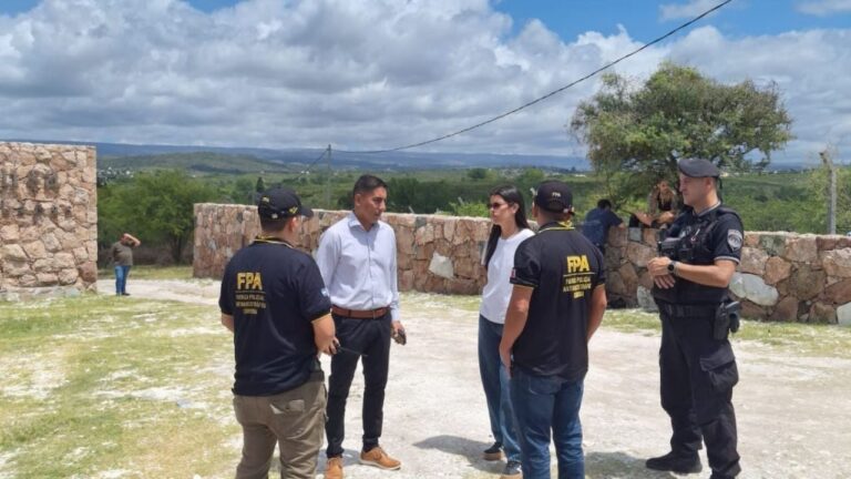 Desarticularon una fiesta clandestina con más de 300 personas en Cabalango