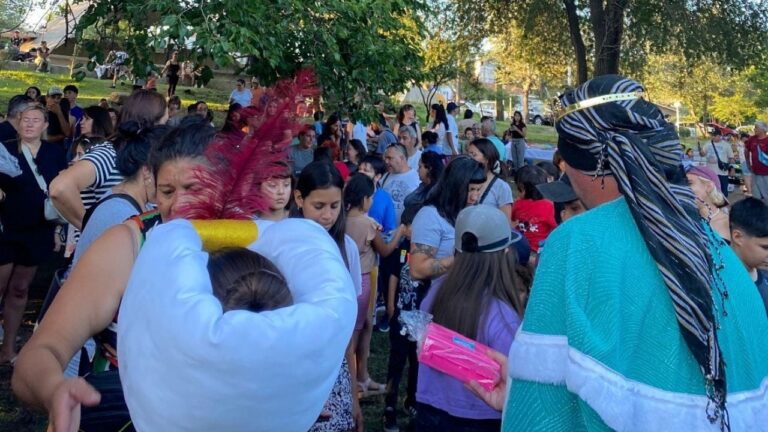Orso acompañó la llegada de los Reyes Magos a San Antonio de Arredondo