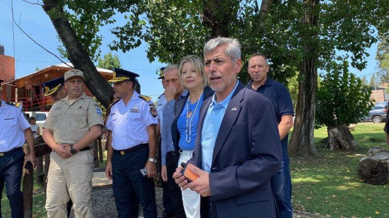 Quinteros destacó el trabajo federal y solidario de las fuerzas de seguridad