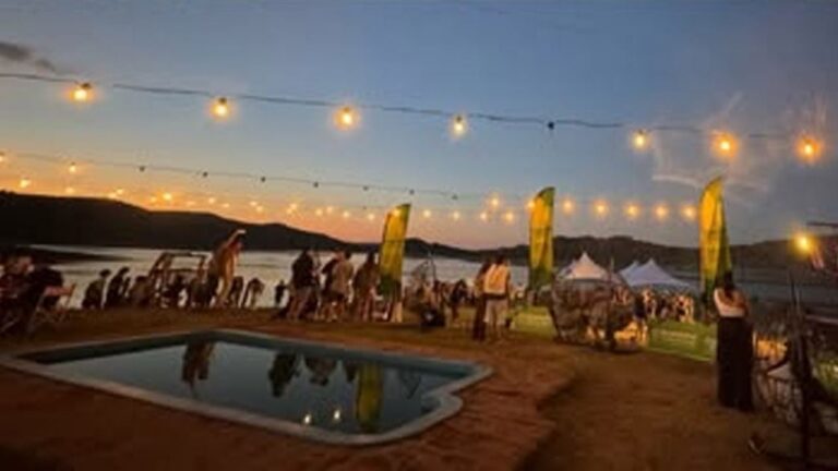 Capilla del Monte: Parador Punto Faro recibió música en vivo + Djs