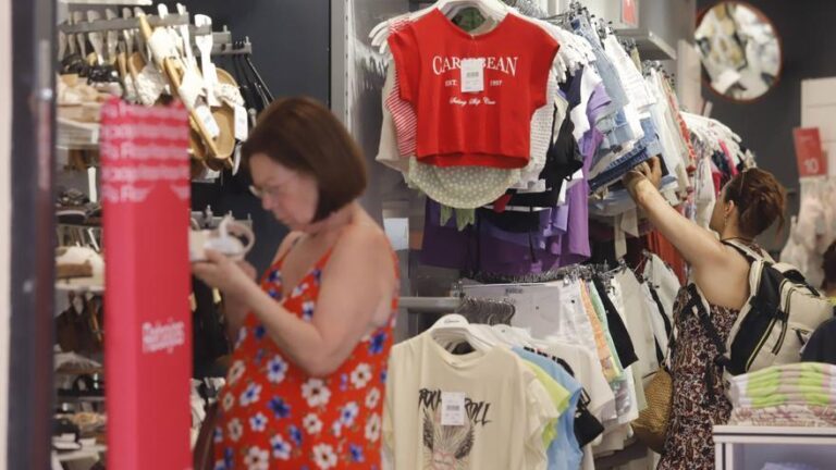 Un plan contra el fraude en el comercio en Andalucía: más de 2.000 inspecciones en 2026