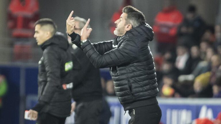 Iván Ania, tras la victoria ante el Huesca: «Debemos mejorar en el inicio del juego»