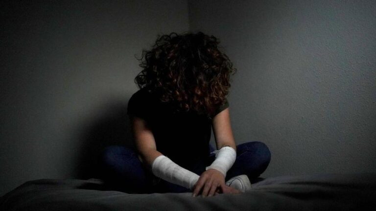 Protocolo antisuicidio escolar en Córdoba: A veces los padres no saben nada