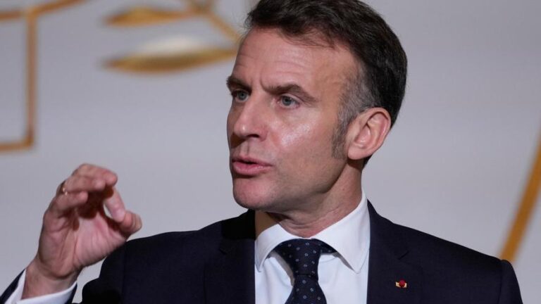 Macron advierte que una violación de la soberanía de Groenlandia tendría «consecuencias en cascada sin precedentes»