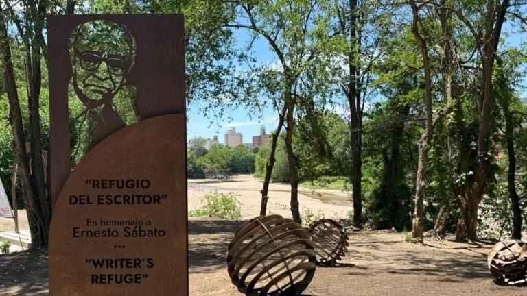 Ya visitaste el memorial de Ernesto Sábato en Villa Carlos Paz?
