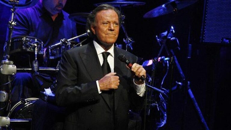 Comunicado de Julio Iglesias tras las acusaciones de agresión sexual: «Me quedan fuerzas para que la gente conozca toda la verdad»