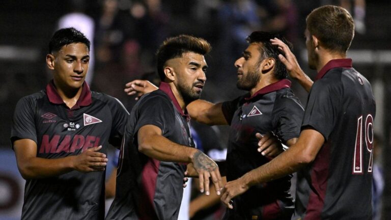 Copa Argentina: Lanús goleó 4-1 a Sarmiento La Banda y avanzó a los 16 avos. de final