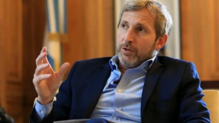 Frigerio denunció que hallaron micrófonos y cámaras ocultas en su despacho