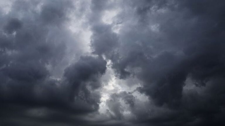 Rige una alerta por tormentas con viento fuerte y posible granizo