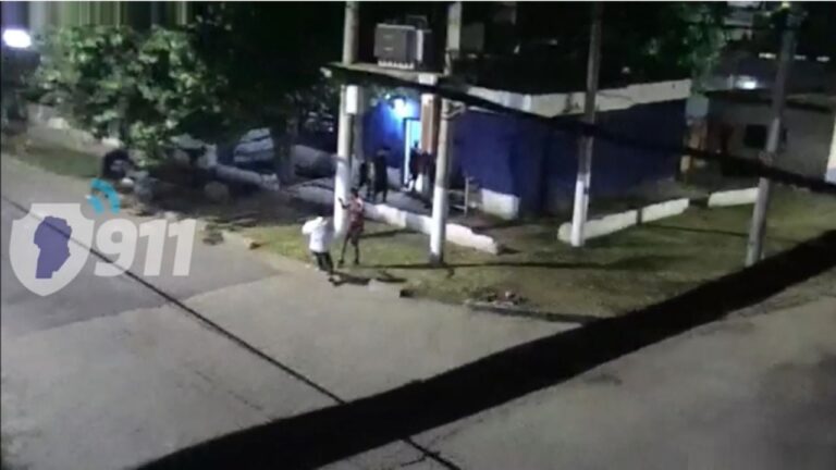 Cámaras del 911 detectaron cuando varios hombres se enfrentaban con cuchillos