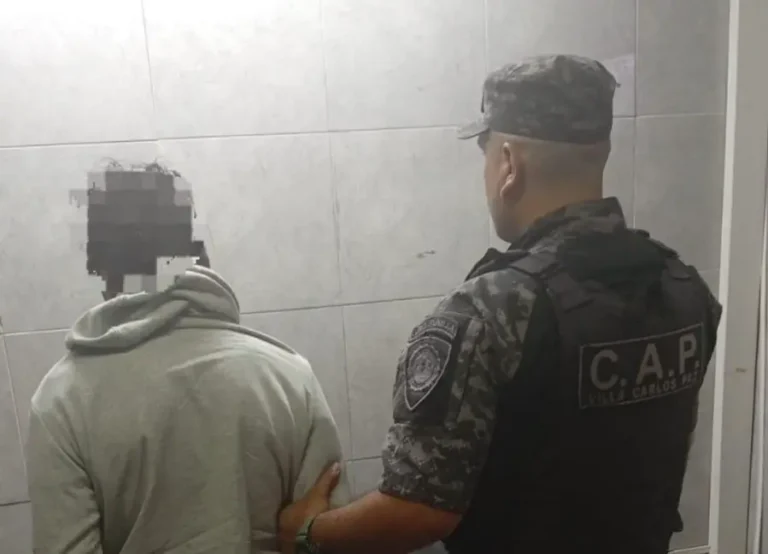 Momentos de extrema tensión en Colinas: un hombre amenazó con un arma a policías y vecinos