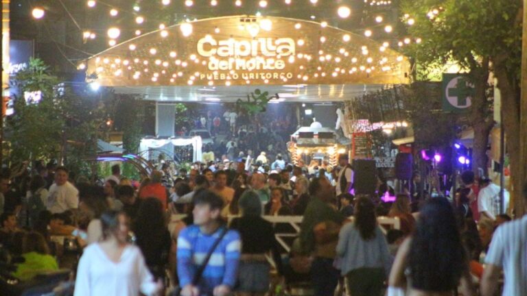 Capilla del Monte vive el finde largo de Carnaval «a sala llena»