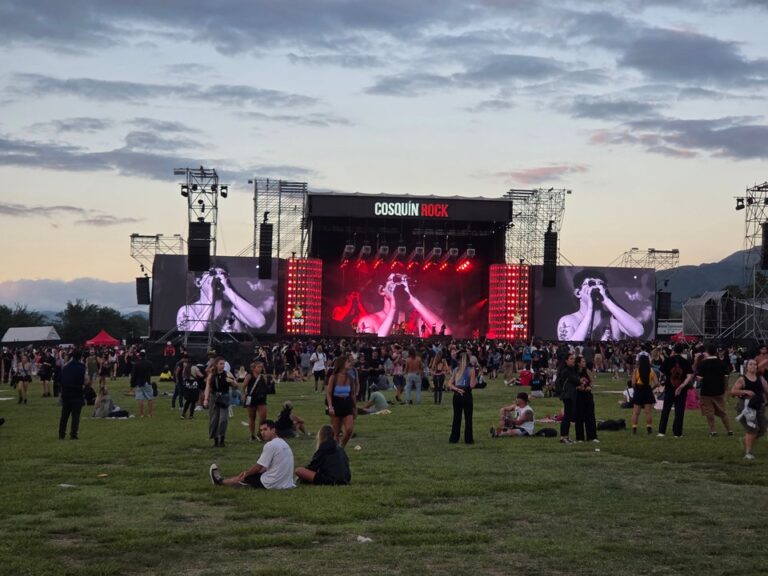 Sintonía Fina: Crónicas de Cosquín Rock 2026, primera parte
