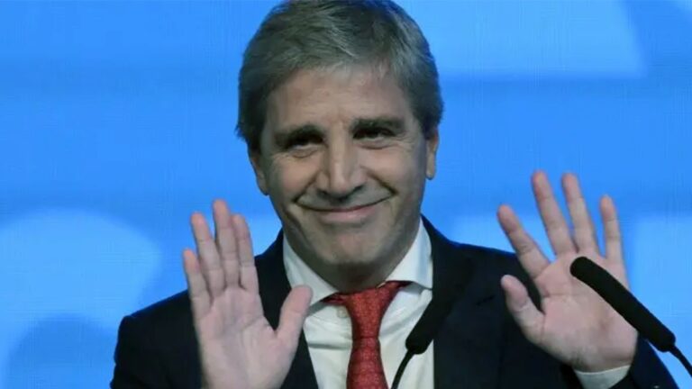 Insólito mensaje de Luis Caputo para los que no llegan a fin de mes: «Confíen…»