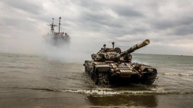 Irán cuenta con miles de minas marinas para bloquear el estrecho de Ormuz, según informes que manejaba EEUU antes del ataque