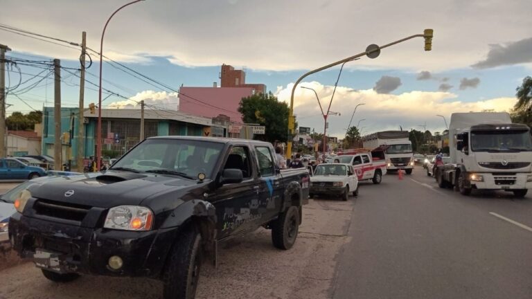 Choque en avenida San Martín terminó con una mujer hospitalizada