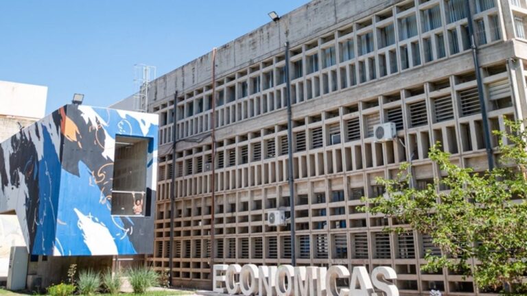 La UNC recibirá a especialistas en contabilidad en abril